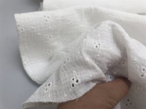 Gauze - florlet dobbelt gauze broderi med små blomster i offwhite